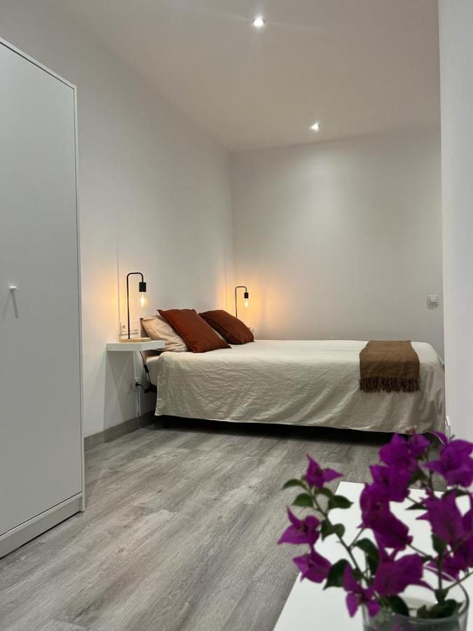 Amistat House Hotell Barcelona Exteriör bild